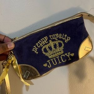 Juicy Couture blue velvet clutch Purse / Wristlet - 2007 Preppy Royalty Style